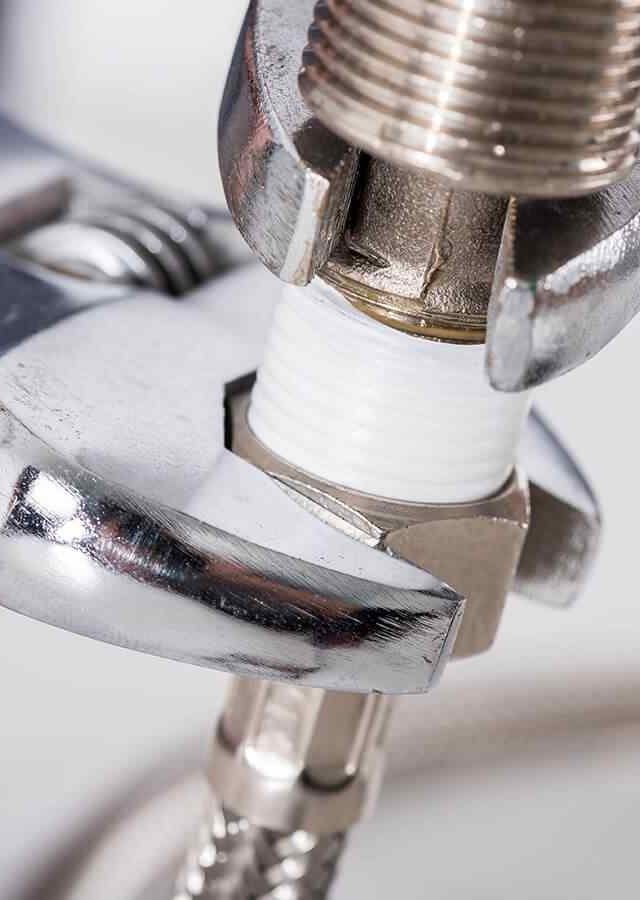 https://www.superstarplumbing.ca/wp-content/uploads/2018/10/inner_service_04-640x900.jpg