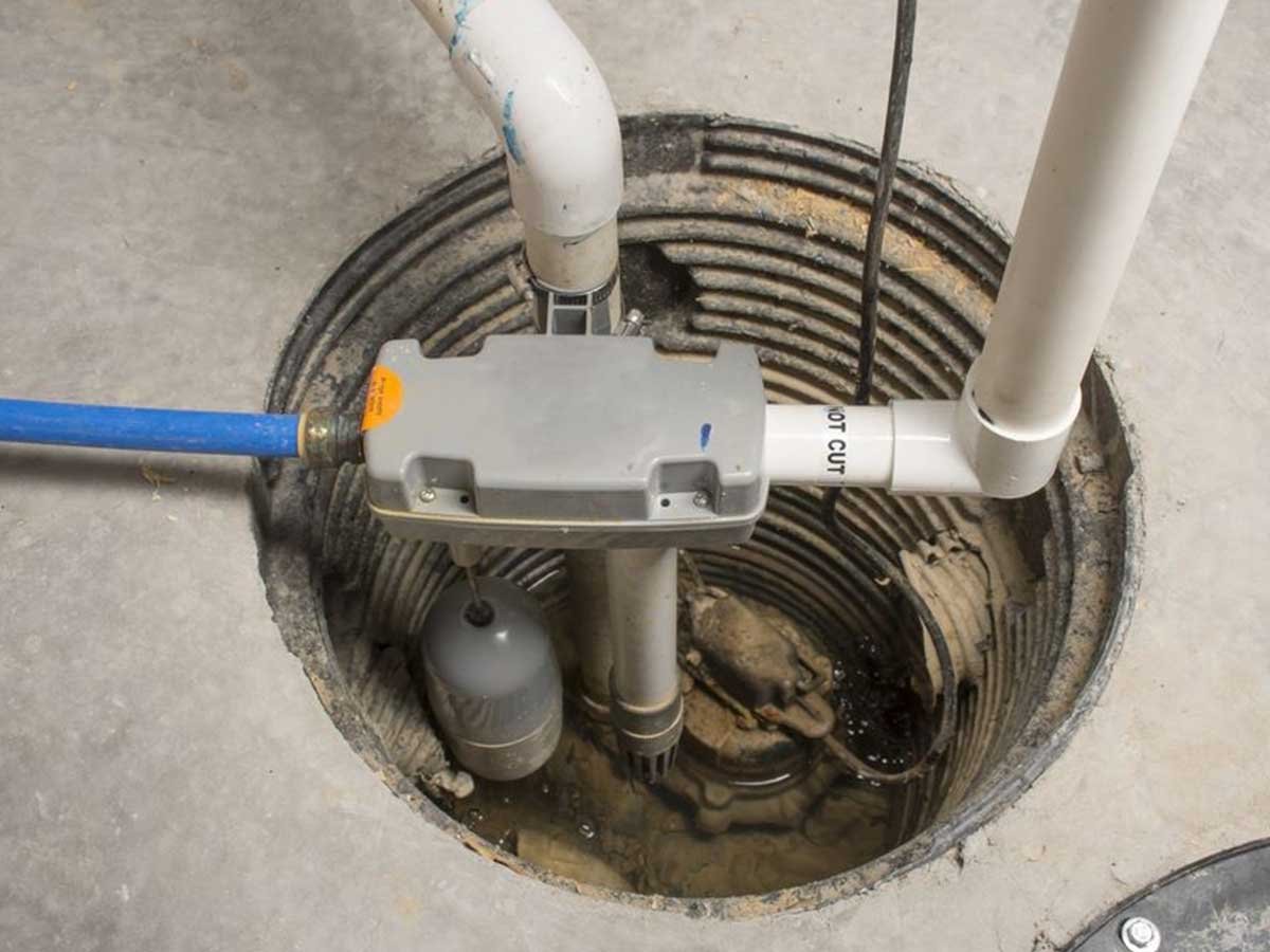 https://www.superstarplumbing.ca/wp-content/uploads/2019/09/sump-pump.jpg